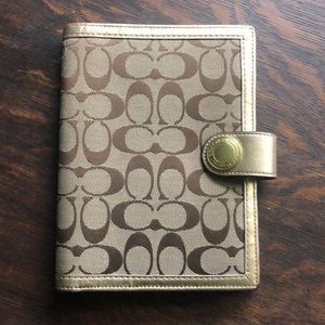 Coach agenda holder